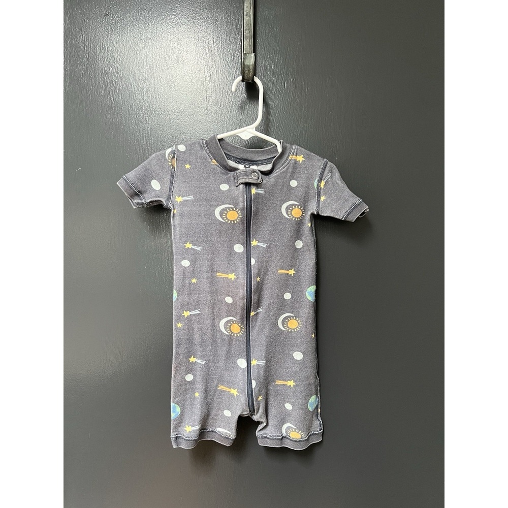 Hannah Anderson Sz 2T sleeper short pajama, space ships and planets